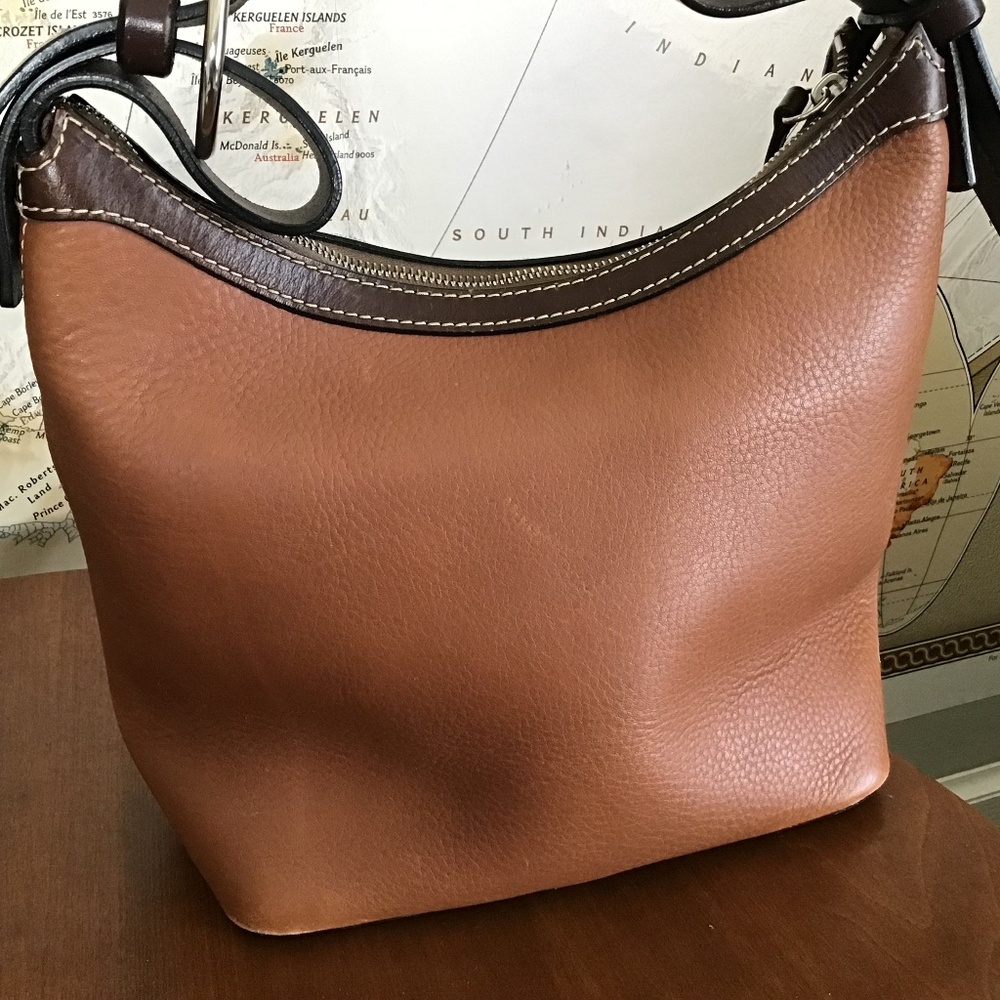 DOONEY & BOURKE 1975 Vintage Pebble Grain Hobo Bag - Picture 11 of 16